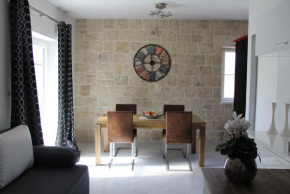  Apartments Spiro  Сплит